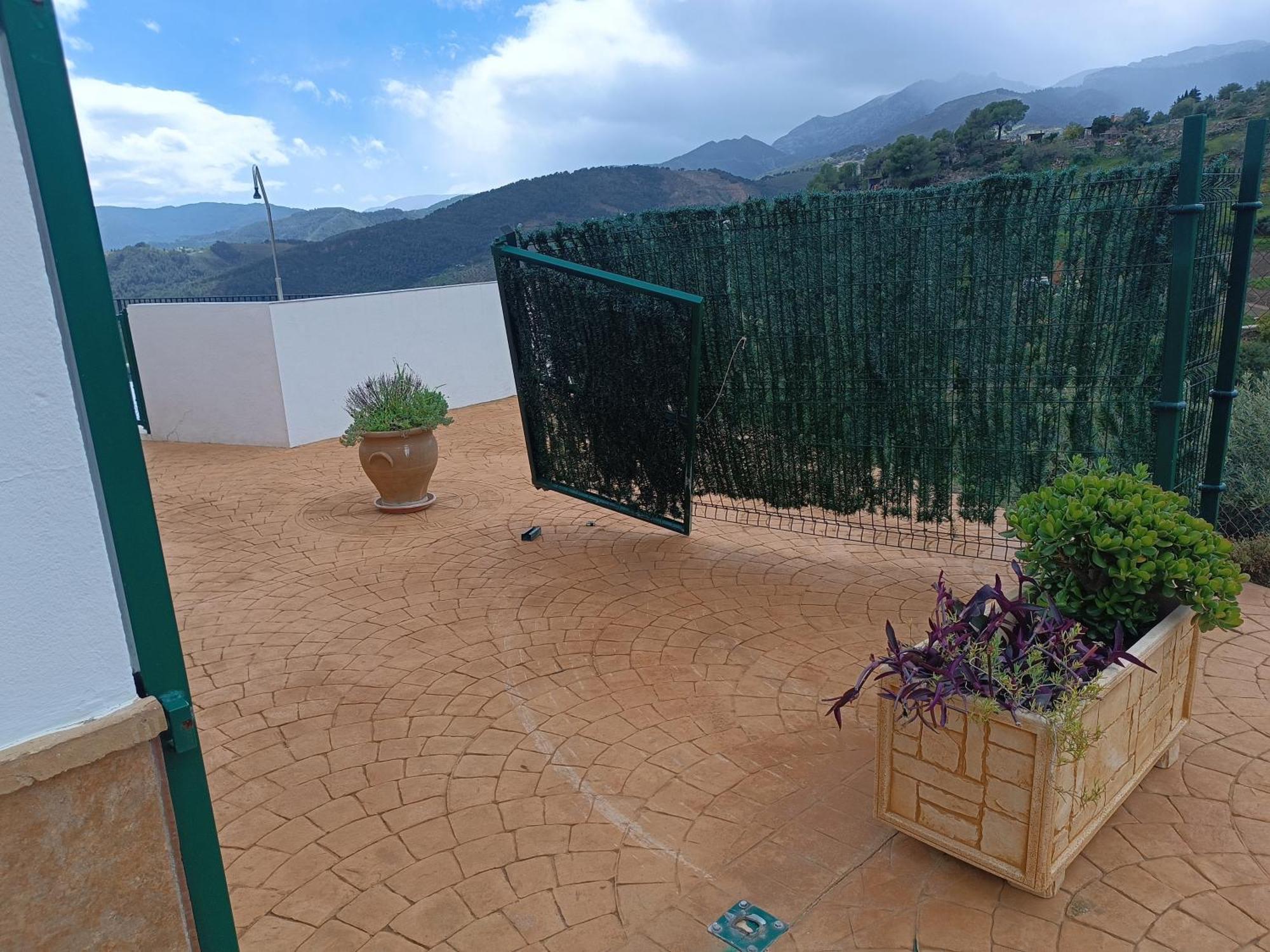 Casa Rural La Revuelta Con Las Mejores Vistas A La Naturaleza Yunquera Bagian luar foto