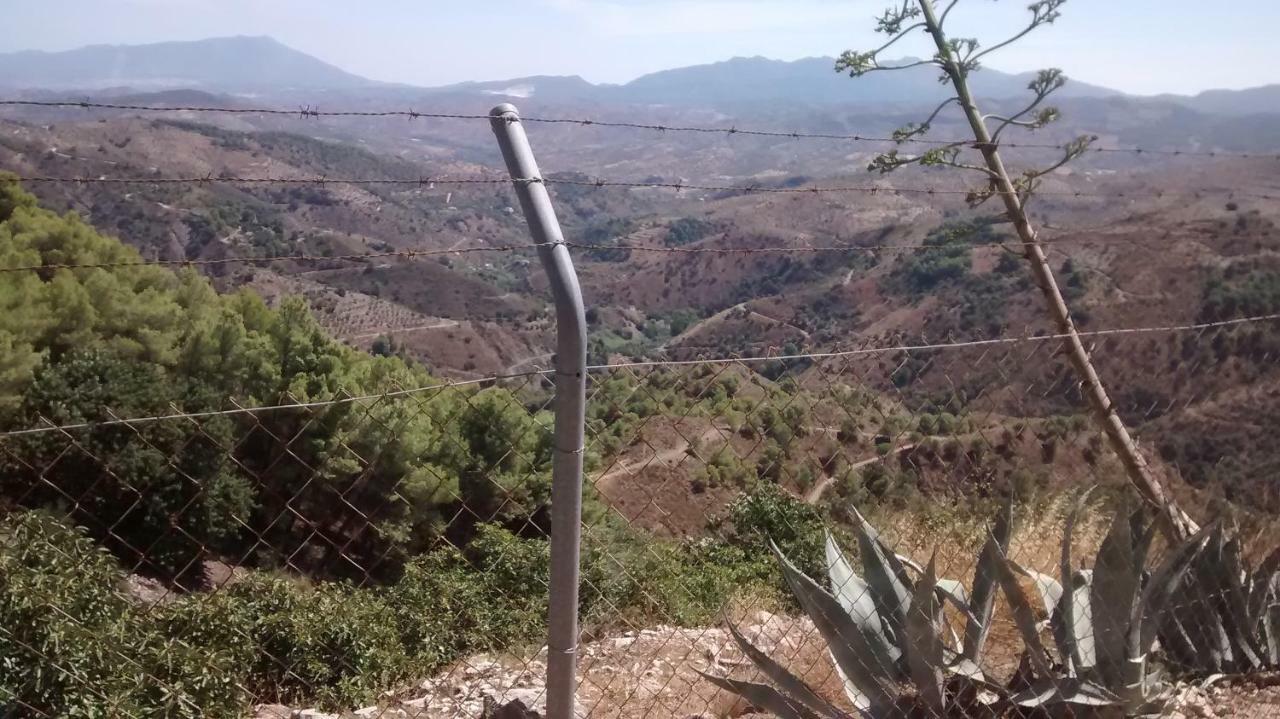 Casa Rural La Revuelta Con Las Mejores Vistas A La Naturaleza Yunquera Bagian luar foto